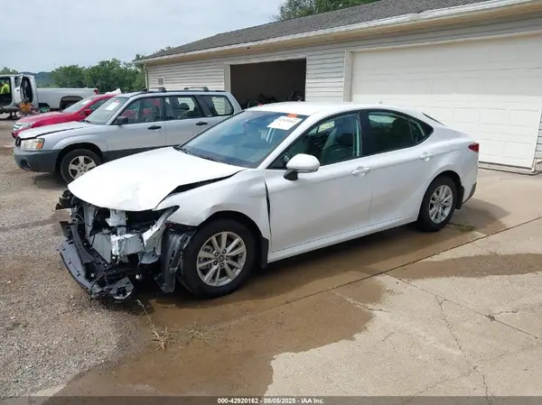 4T1DAACK5SU617158 2025 TOYOTA CAMRY - Image 2