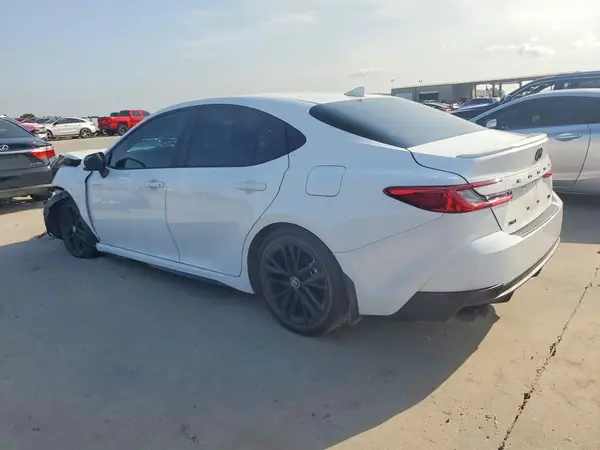4T1DAACK5SU618696 2025 TOYOTA CAMRY - Image 2