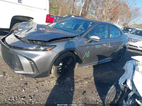 4T1DAACK5SU625874 2025 TOYOTA CAMRY - Image 2