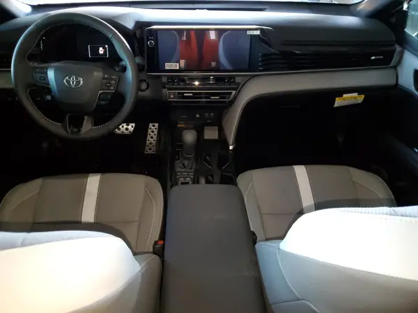 4T1DAACK5SU626264 2025 TOYOTA CAMRY - Image 8