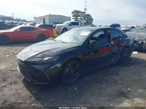 4T1DAACK5SU627365 2025 TOYOTA CAMRY - Image 2