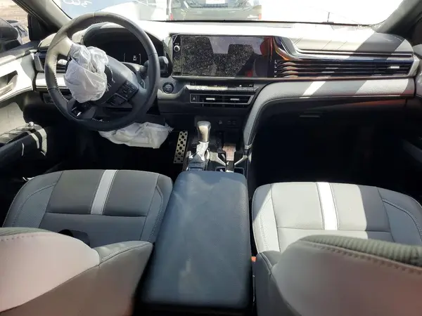4T1DAACK5SU638463 2025 TOYOTA CAMRY - Image 8
