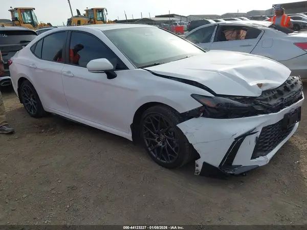 4T1DAACK5SU639130 2025 TOYOTA CAMRY - Image 1