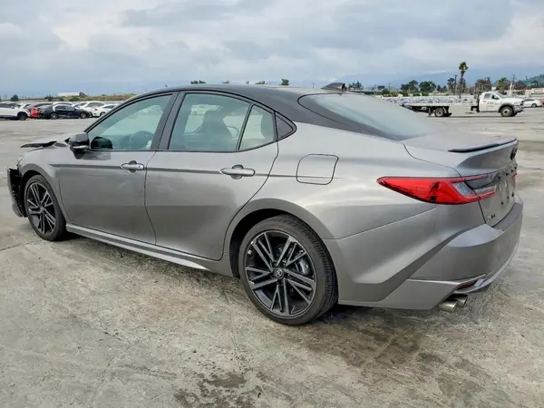 4T1DAACK5SU641301 2025 TOYOTA CAMRY - Image 2