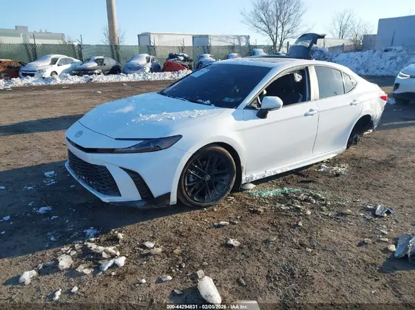 4T1DAACK5SU646790 2025 TOYOTA CAMRY - Image 2