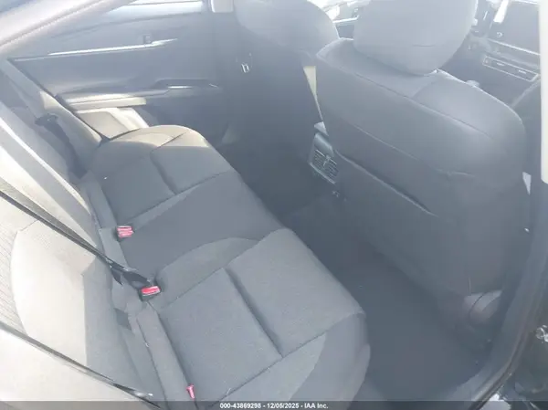 4T1DAACK5TU652929 2026 TOYOTA CAMRY - Image 8