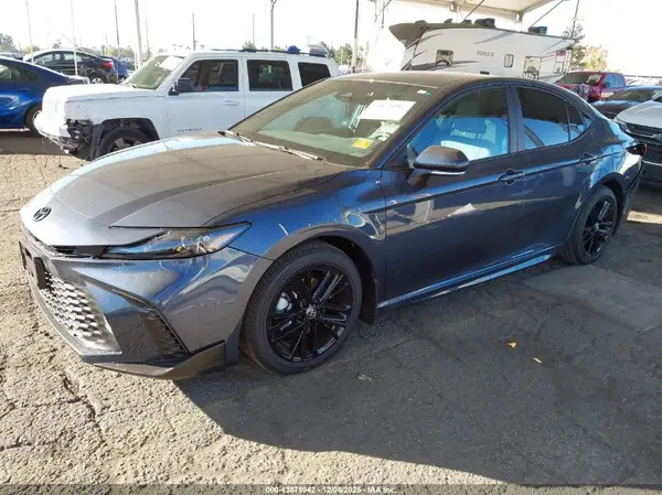 4T1DAACK5TU677586 2026 TOYOTA CAMRY - Image 2