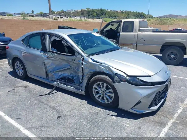 4T1DAACK6SU011934 2025 TOYOTA CAMRY - Image 1