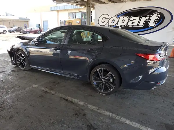 4T1DAACK6SU015904 2025 TOYOTA CAMRY - Image 2