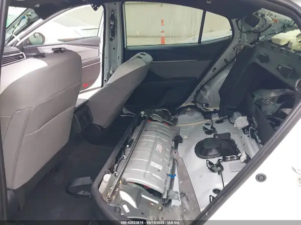 4T1DAACK6SU019080 2025 TOYOTA CAMRY - Image 8