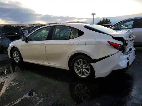 4T1DAACK6SU027602 2025 TOYOTA CAMRY - Image 2