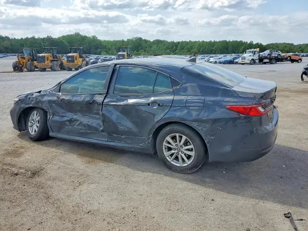 4T1DAACK6SU031567 2025 TOYOTA CAMRY - Image 2