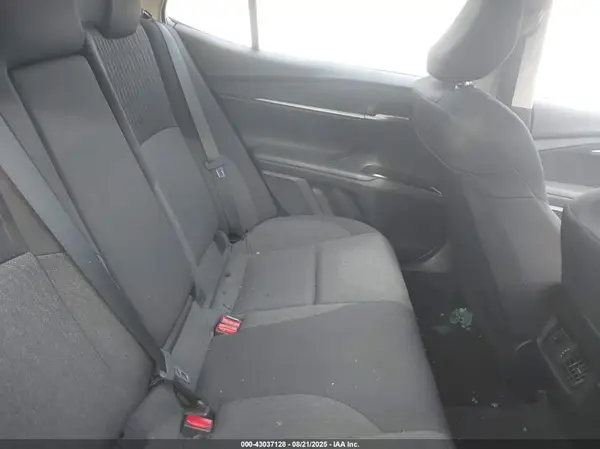 4T1DAACK6SU032556 2025 TOYOTA CAMRY - Image 8