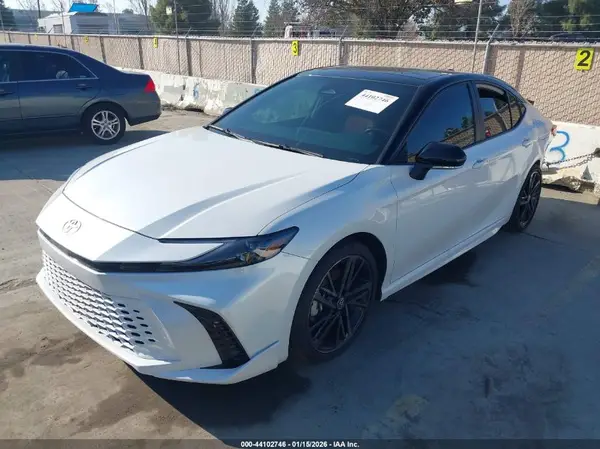 4T1DAACK6SU039104 2025 TOYOTA CAMRY - Image 2