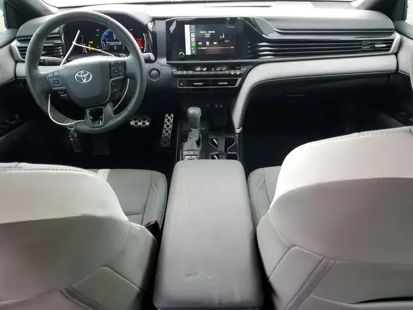 4T1DAACK6SU041175 2025 TOYOTA CAMRY - Image 8