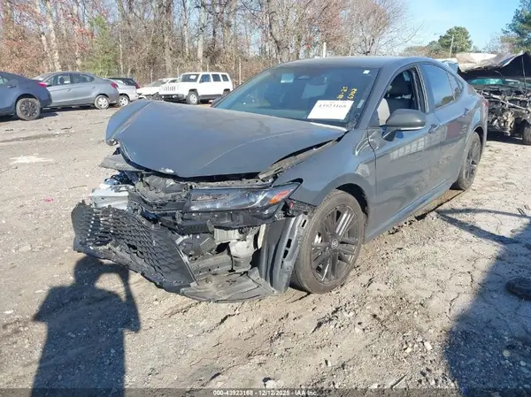 4T1DAACK6SU046702 2025 TOYOTA CAMRY - Image 2