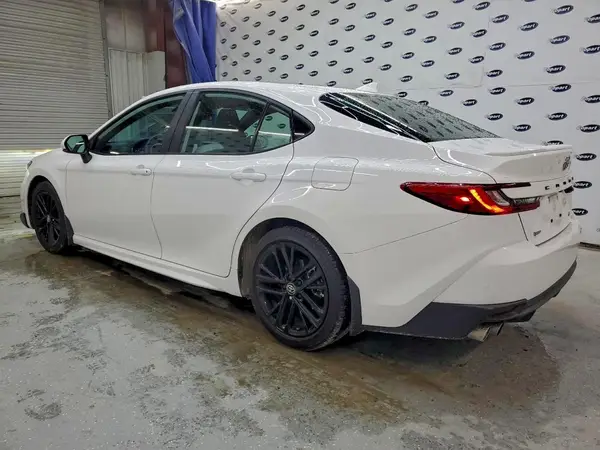 4T1DAACK6SU053682 2025 TOYOTA CAMRY - Image 2