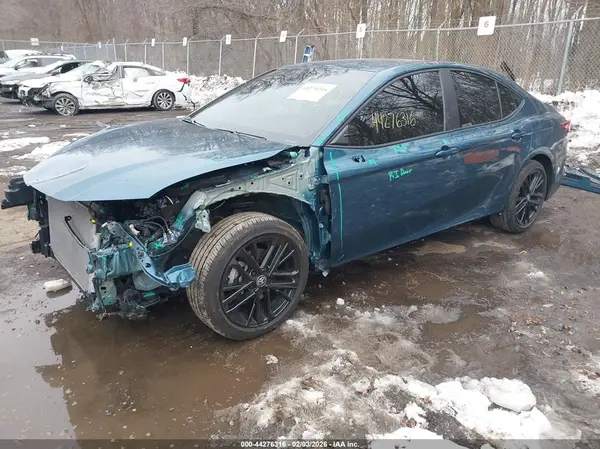 4T1DAACK6SU060437 2025 TOYOTA CAMRY - Image 2