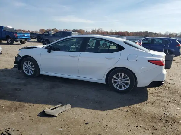 4T1DAACK6SU069185 2025 TOYOTA CAMRY - Image 2