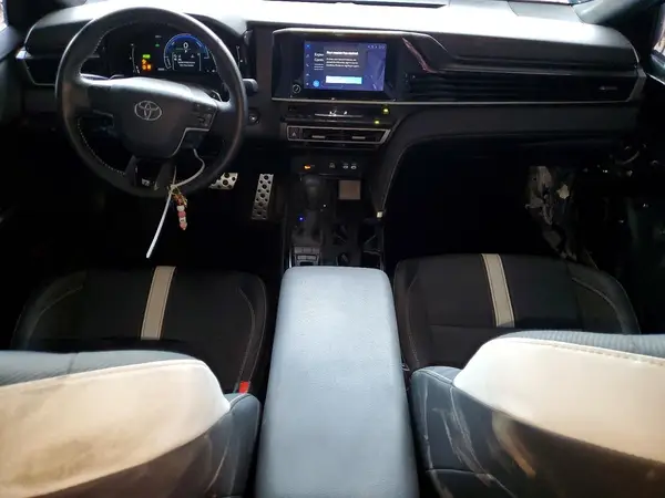4T1DAACK6SU082910 2025 TOYOTA CAMRY - Image 8