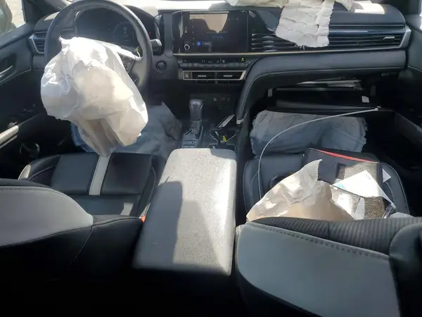 4T1DAACK6SU096970 2025 TOYOTA CAMRY - Image 8