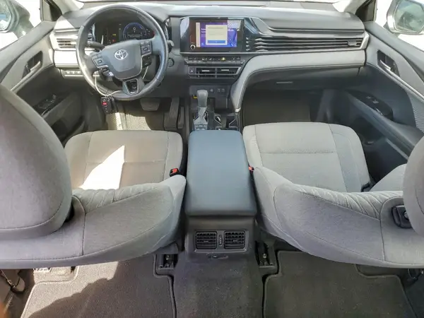 4T1DAACK6SU099075 2025 TOYOTA CAMRY - Image 8