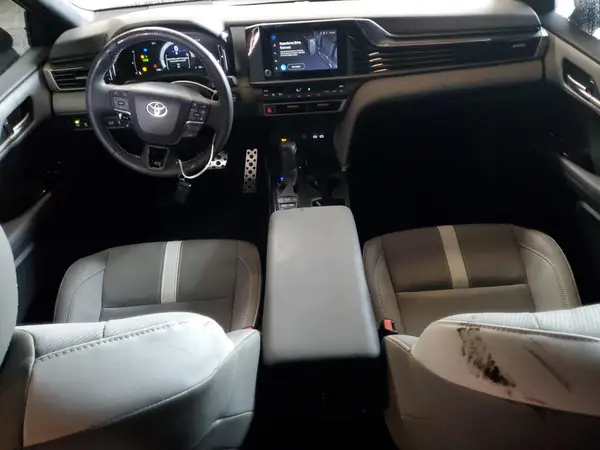 4T1DAACK6SU102668 2025 TOYOTA CAMRY - Image 8