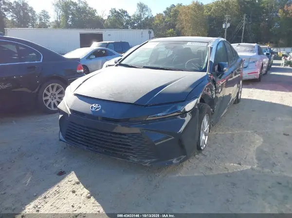 4T1DAACK6SU113752 2025 TOYOTA CAMRY - Image 2