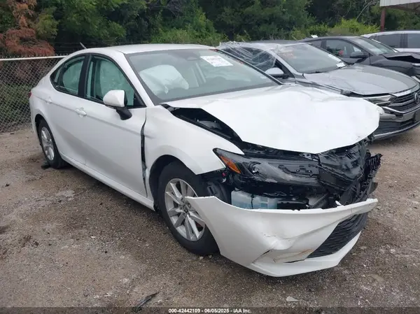 4T1DAACK6SU141924 2025 TOYOTA CAMRY - Image 1