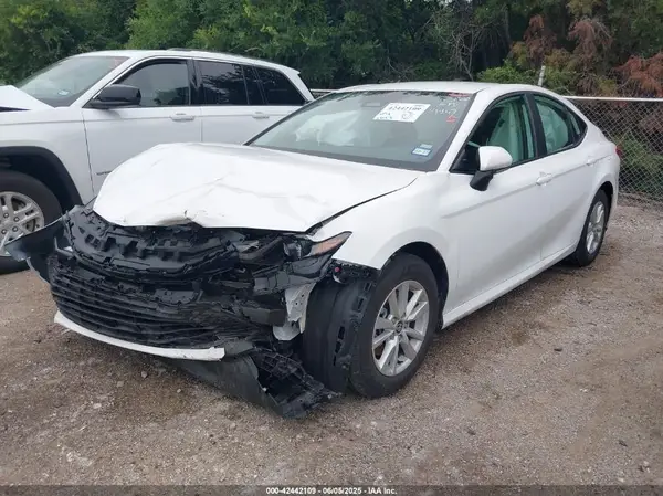 4T1DAACK6SU141924 2025 TOYOTA CAMRY - Image 2