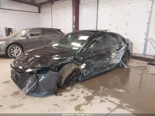 4T1DAACK6SU153992 2025 TOYOTA CAMRY - Image 2