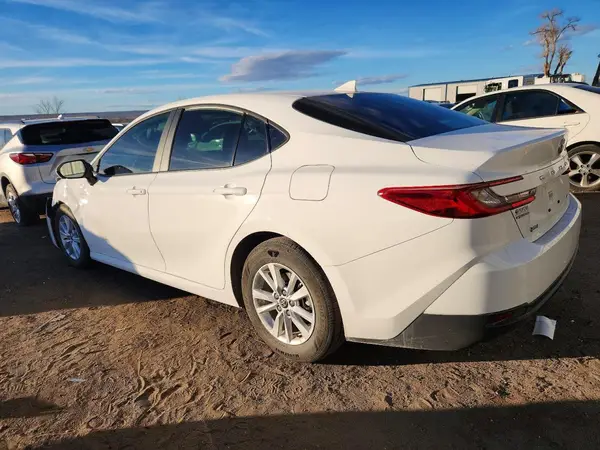 4T1DAACK6SU155421 2025 TOYOTA CAMRY - Image 2