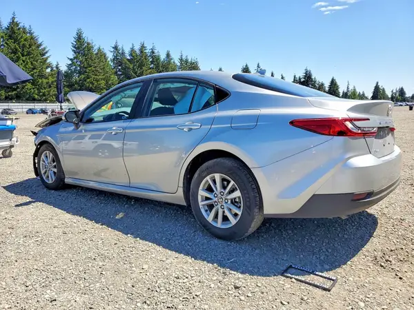 4T1DAACK6SU172901 2025 TOYOTA CAMRY - Image 2