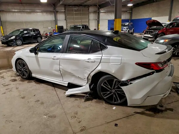 4T1DAACK6SU176995 2025 TOYOTA CAMRY - Image 2