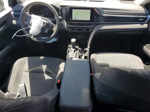 4T1DAACK6SU189052 2025 TOYOTA CAMRY - Image 8