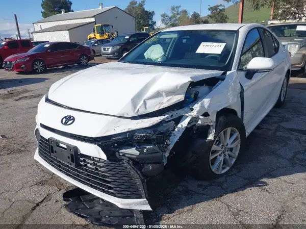 4T1DAACK6SU203693 2025 TOYOTA CAMRY - Image 2