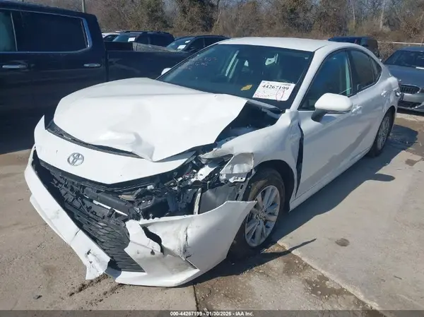 4T1DAACK6SU512676 2025 TOYOTA CAMRY - Image 2