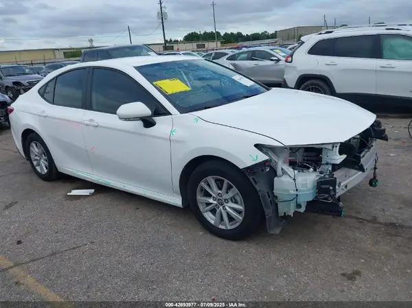 4T1DAACK6SU517182 2025 TOYOTA CAMRY - Image 1