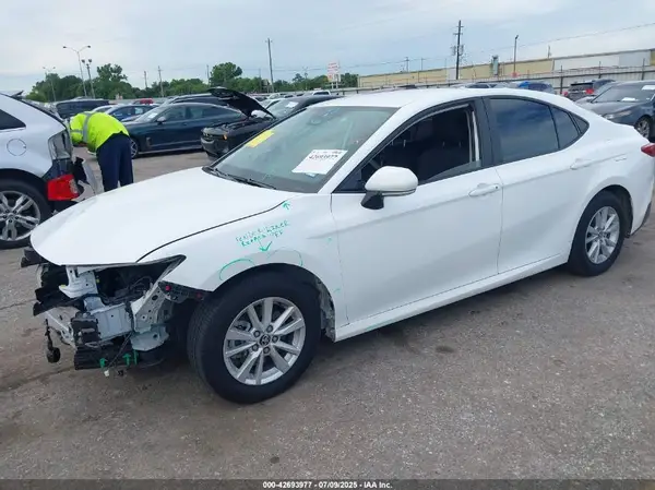 4T1DAACK6SU517182 2025 TOYOTA CAMRY - Image 2