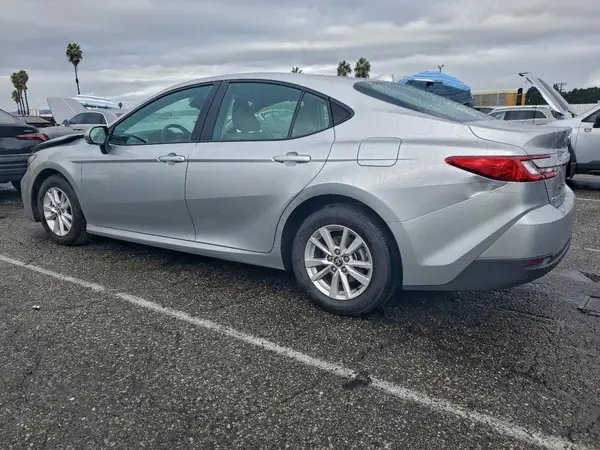 4T1DAACK6SU525203 2025 TOYOTA CAMRY - Image 2