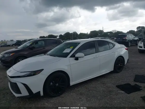 4T1DAACK6SU531129 2025 TOYOTA CAMRY - Image 2
