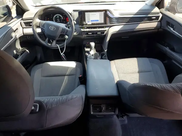 4T1DAACK6SU548657 2025 TOYOTA CAMRY - Image 8