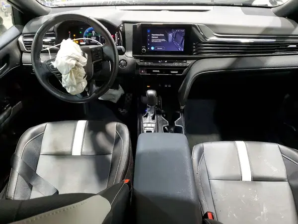 4T1DAACK6SU555737 2025 TOYOTA CAMRY - Image 8