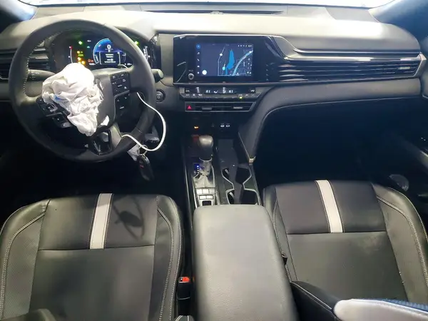 4T1DAACK6SU561506 2025 TOYOTA CAMRY - Image 8