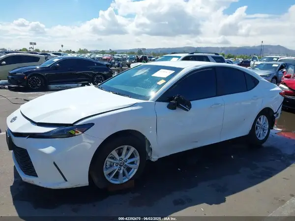 4T1DAACK6SU569122 2025 TOYOTA CAMRY - Image 2