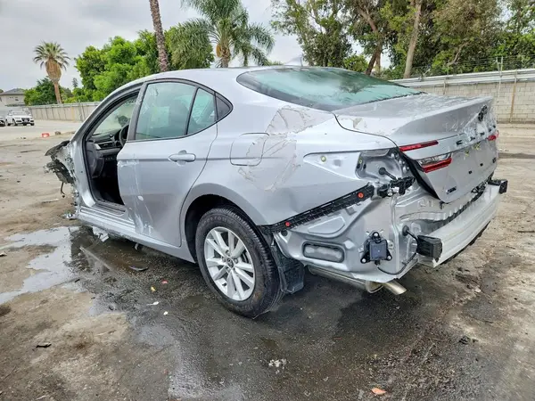 4T1DAACK6SU574076 2025 TOYOTA CAMRY - Image 2