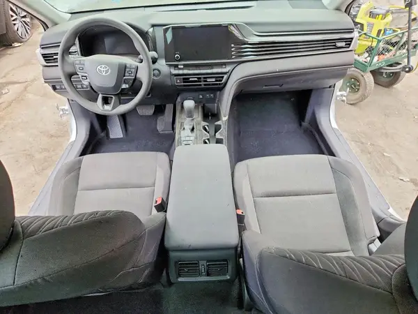 4T1DAACK6SU574076 2025 TOYOTA CAMRY - Image 8