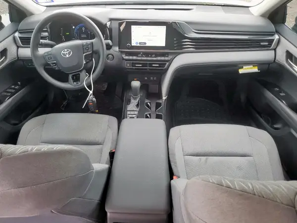 4T1DAACK6SU576832 2025 TOYOTA CAMRY - Image 8