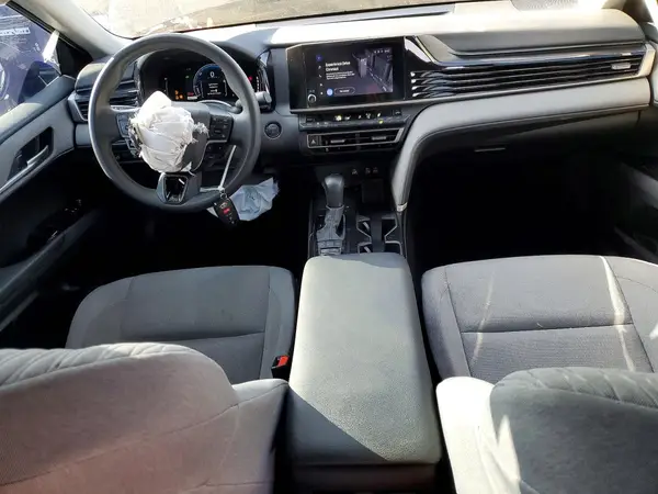 4T1DAACK6SU580783 2025 TOYOTA CAMRY - Image 8