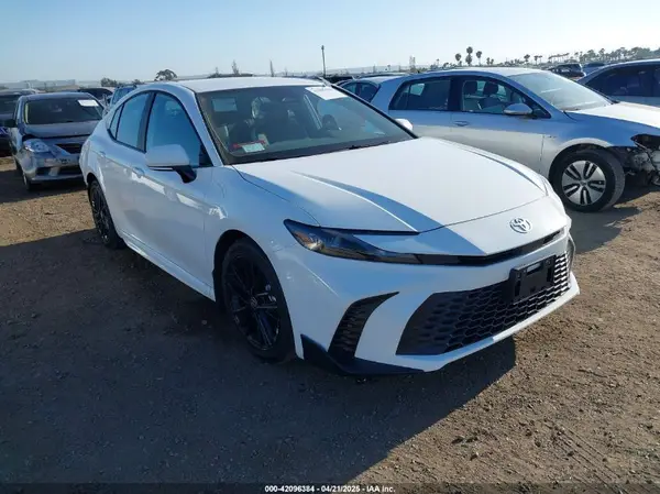 4T1DAACK6SU581822 2025 TOYOTA CAMRY - Image 1
